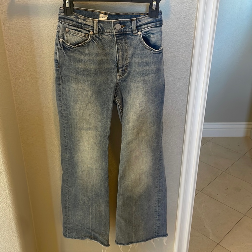 Wore only 2 times !! Great condition.
